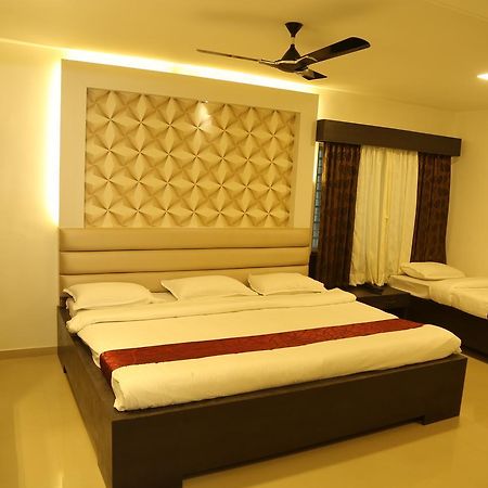 Hotel Shivananda Hospet Zewnętrze zdjęcie