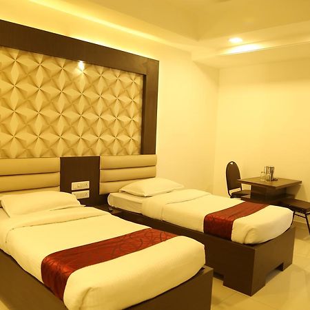 Hotel Shivananda Hospet Zewnętrze zdjęcie