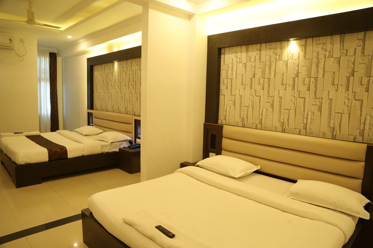 Hotel Shivananda Hospet Zewnętrze zdjęcie