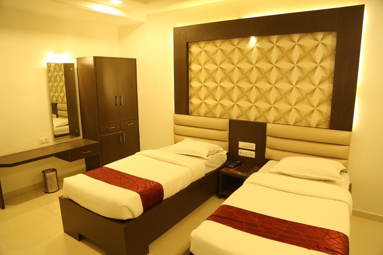 Hotel Shivananda Hospet Zewnętrze zdjęcie