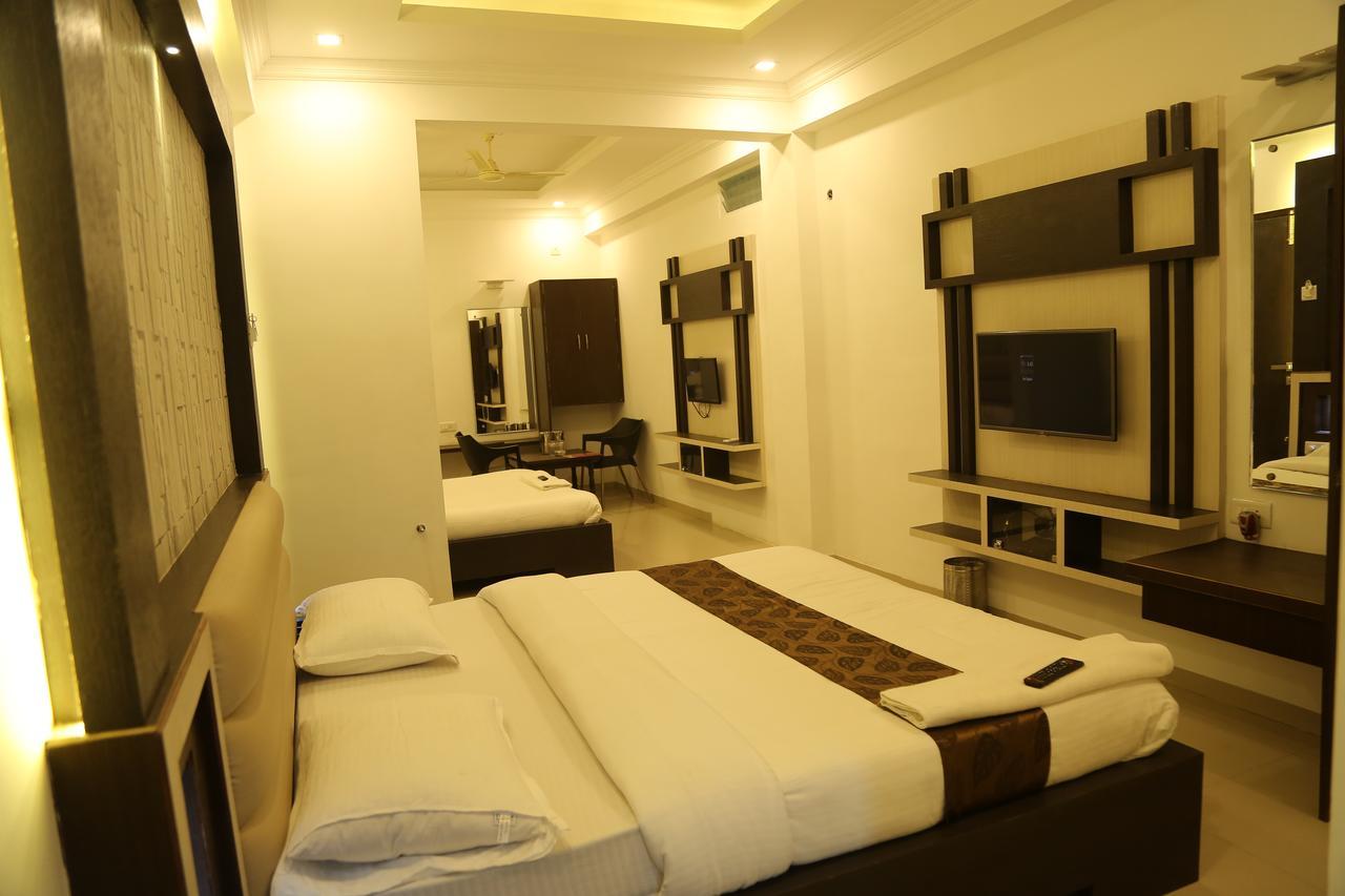 Hotel Shivananda Hospet Zewnętrze zdjęcie